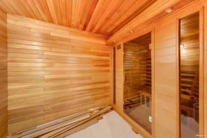 Photo 9 at 4989 Chalet Place, North Vancouver