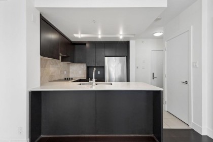 Photo 4 at 1208 - 1320 Chesterfield Avenue, Central Lonsdale, North Vancouver