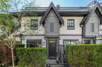 Photo 4 at 1038 Park Drive, Marpole, Vancouver West