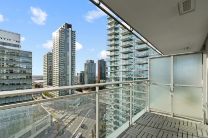 Photo 6 at 2003 - 455 Sw Marine Drive, Marpole, Vancouver West