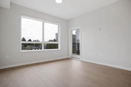 Photo 2 at 612 - 110 E 17th Street, Central Lonsdale, North Vancouver