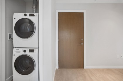 Photo 6 at 612 - 110 E 17th Street, Central Lonsdale, North Vancouver