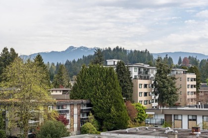 Photo 7 at 612 - 110 E 17th Street, Central Lonsdale, North Vancouver