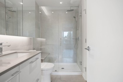Photo 5 at 612 - 110 E 17th Street, Central Lonsdale, North Vancouver