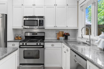 Photo 5 at 396 E Keith Road, Central Lonsdale, North Vancouver
