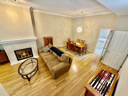 Photo 2 at 4 - 1701 Chesterfield Avenue, North Vancouver