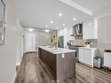 Photo 7 at 401 - 1496 Charlotte Road, Lynnmour, North Vancouver