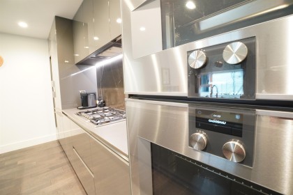 Photo 4 at 102 - 375 W 59th Avenue, South Cambie, Vancouver West