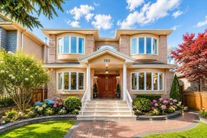 Photo 2 at 763 W 64th Avenue, Marpole, Vancouver West