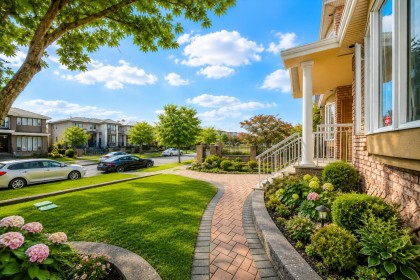 Photo 4 at 763 W 64th Avenue, Marpole, Vancouver West