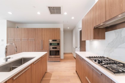Photo 12 at 2765 Mountain Highway, Lynn Valley, North Vancouver