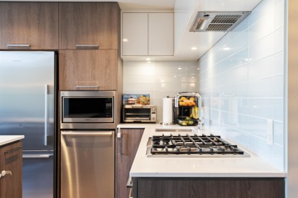 Photo 3 at 608 - 680 Seylynn Crescent, Lynnmour, North Vancouver