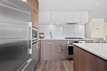 Photo 5 at 608 - 680 Seylynn Crescent, Lynnmour, North Vancouver