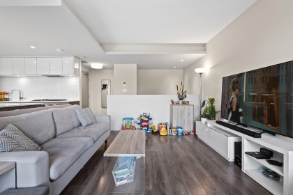 Photo 9 at 608 - 680 Seylynn Crescent, Lynnmour, North Vancouver