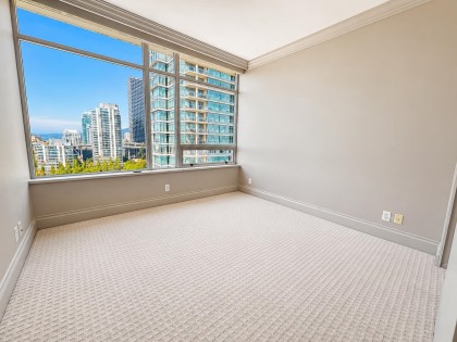 Photo 15 at 1802 - 1515 Homer Mews, Yaletown, Vancouver West