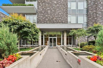 Photo 2 at 401 - 888 Arthur Erickson Place, Park Royal, West Vancouver