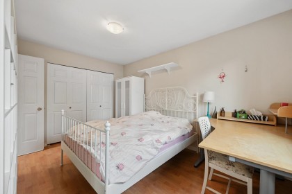Photo 16 at 819 W 70th Avenue, Marpole, Vancouver West