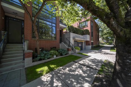 Photo 5 at 1088 W 7th Avenue, Fairview VW, Vancouver West