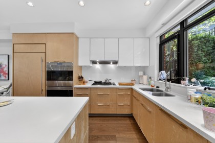 Photo 18 at 1088 W 7th Avenue, Fairview VW, Vancouver West