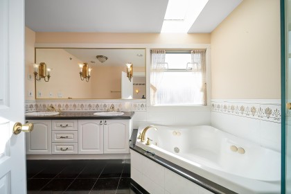 Photo 15 at 2039 W 62 Avenue, S.W. Marine, Vancouver West