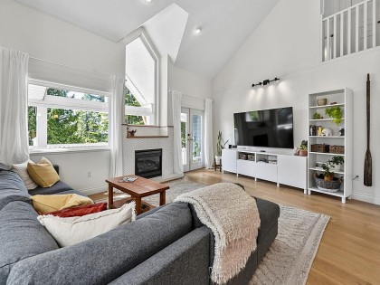 Photo 7 at 1074 Kilmer Road, Lynn Valley, North Vancouver