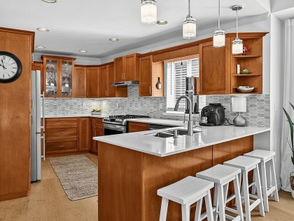 Photo 10 at 1074 Kilmer Road, Lynn Valley, North Vancouver
