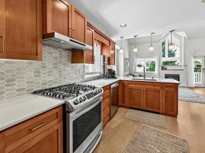 Photo 11 at 1074 Kilmer Road, Lynn Valley, North Vancouver