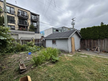 Photo 7 at 3481 W 10th Avenue, Kitsilano, Vancouver West