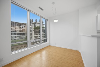Photo 3 at 1110 - 989 Nelson Street, Vancouver West