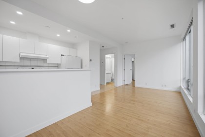 Photo 4 at 1110 - 989 Nelson Street, Vancouver West