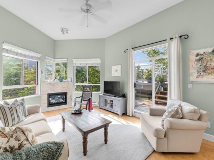 Photo 4 at 413 - 128 W 8th Street, Central Lonsdale, North Vancouver