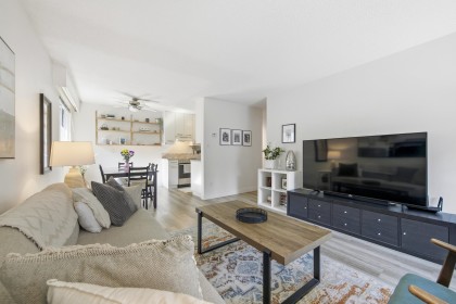 Photo 1 at 203 - 270 W 3rd Street, Lower Lonsdale, North Vancouver