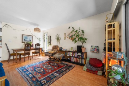 Photo 5 at 214 - 2190 W 7th Avenue, Kitsilano, Vancouver West