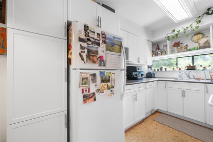 Photo 9 at 214 - 2190 W 7th Avenue, Kitsilano, Vancouver West