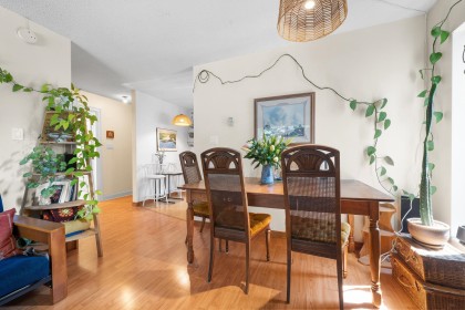 Photo 8 at 214 - 2190 W 7th Avenue, Kitsilano, Vancouver West