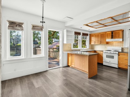 Photo 6 at 4606 W 11th Avenue, Point Grey, Vancouver West