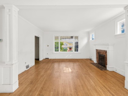 Photo 3 at 4606 W 11th Avenue, Point Grey, Vancouver West
