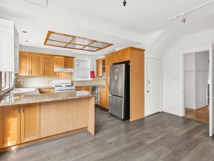 Photo 5 at 4606 W 11th Avenue, Point Grey, Vancouver West