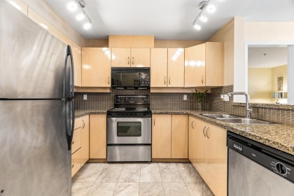 Photo 13 at 411 - 345 Lonsdale Avenue, North Vancouver