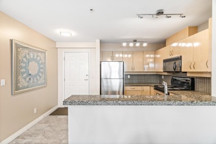 Photo 16 at 411 - 345 Lonsdale Avenue, North Vancouver