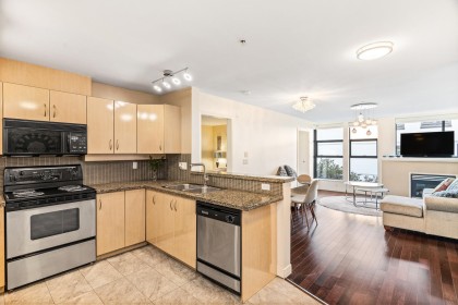 Photo 14 at 411 - 345 Lonsdale Avenue, North Vancouver
