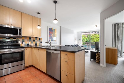 Photo 14 at 701 - 819 Hamilton Street, Downtown VW, Vancouver West