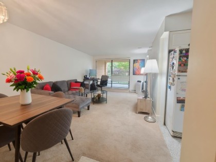 Photo 4 at 214 - 488 Helmcken Street, Yaletown, Vancouver West