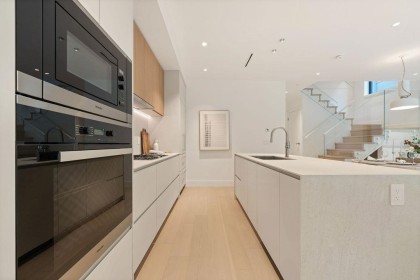 Photo 5 at 1 - 2926 W 12th Avenue, Kitsilano, Vancouver West