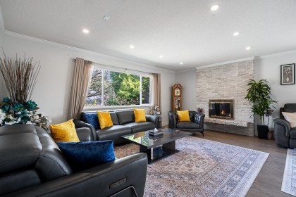 Photo 2 at 2333 Kirkstone Road, North Vancouver