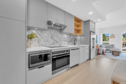 Photo 4 at 510 - 422 E 3rd Street, North Vancouver