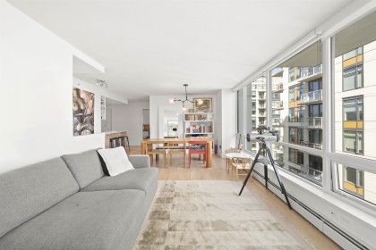 Photo 2 at 908 - 1783 Manitoba Street, False Creek, Vancouver West