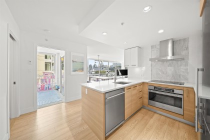 Photo 5 at 908 - 1783 Manitoba Street, False Creek, Vancouver West
