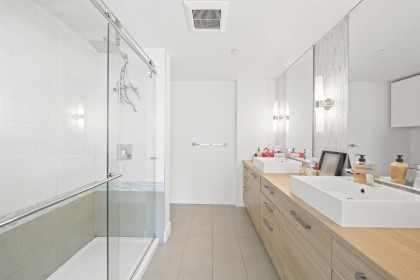 Photo 10 at 908 - 1783 Manitoba Street, False Creek, Vancouver West
