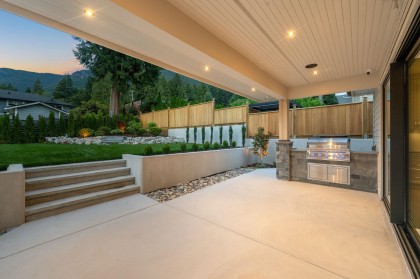 Photo 7 at 944 Clements Avenue, North Vancouver